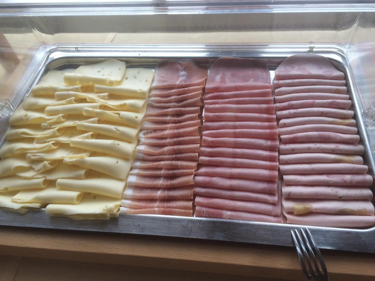 Hotel Restaurant Heidihof Майенфелд Екстериор снимка